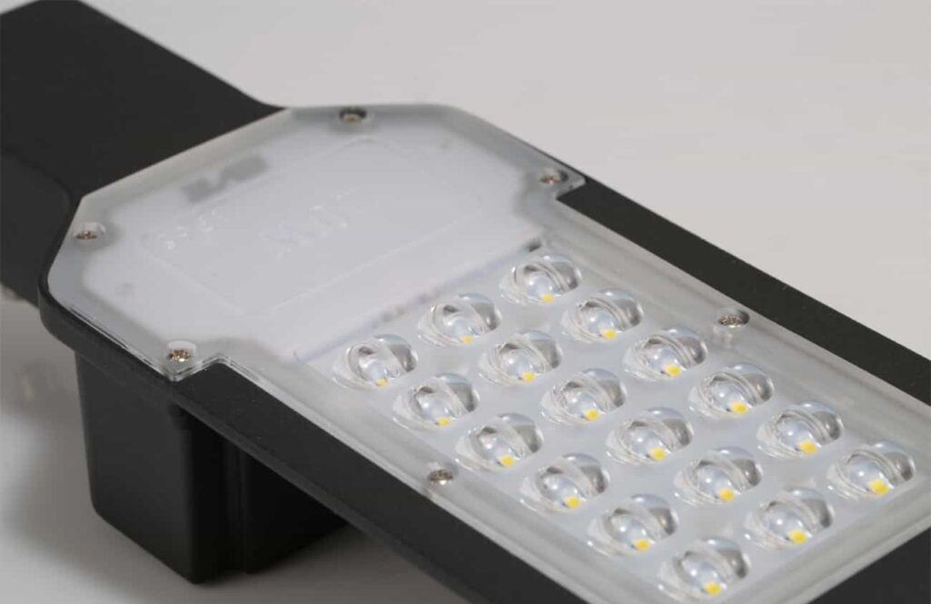 โคมไฟถนน LED Flat 50W (เดย์ไลท์) EVE